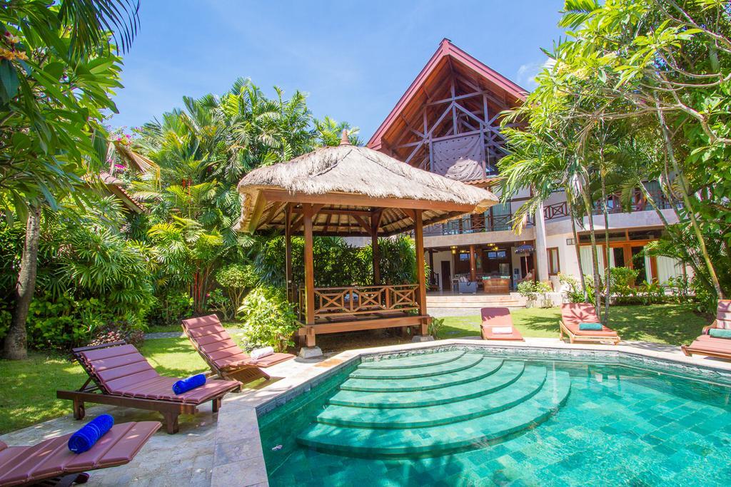 New Daria Villas Seminyak Екстер'єр фото